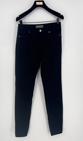# WOMAN - Hose Gr. 38 - PRIMARK #