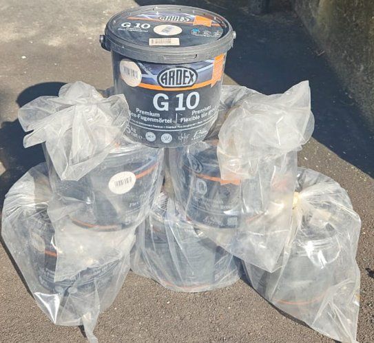 Füllmaterial: Fugenmörtel – Neu und originalverpackt aus Basel von chi_vg7t 1