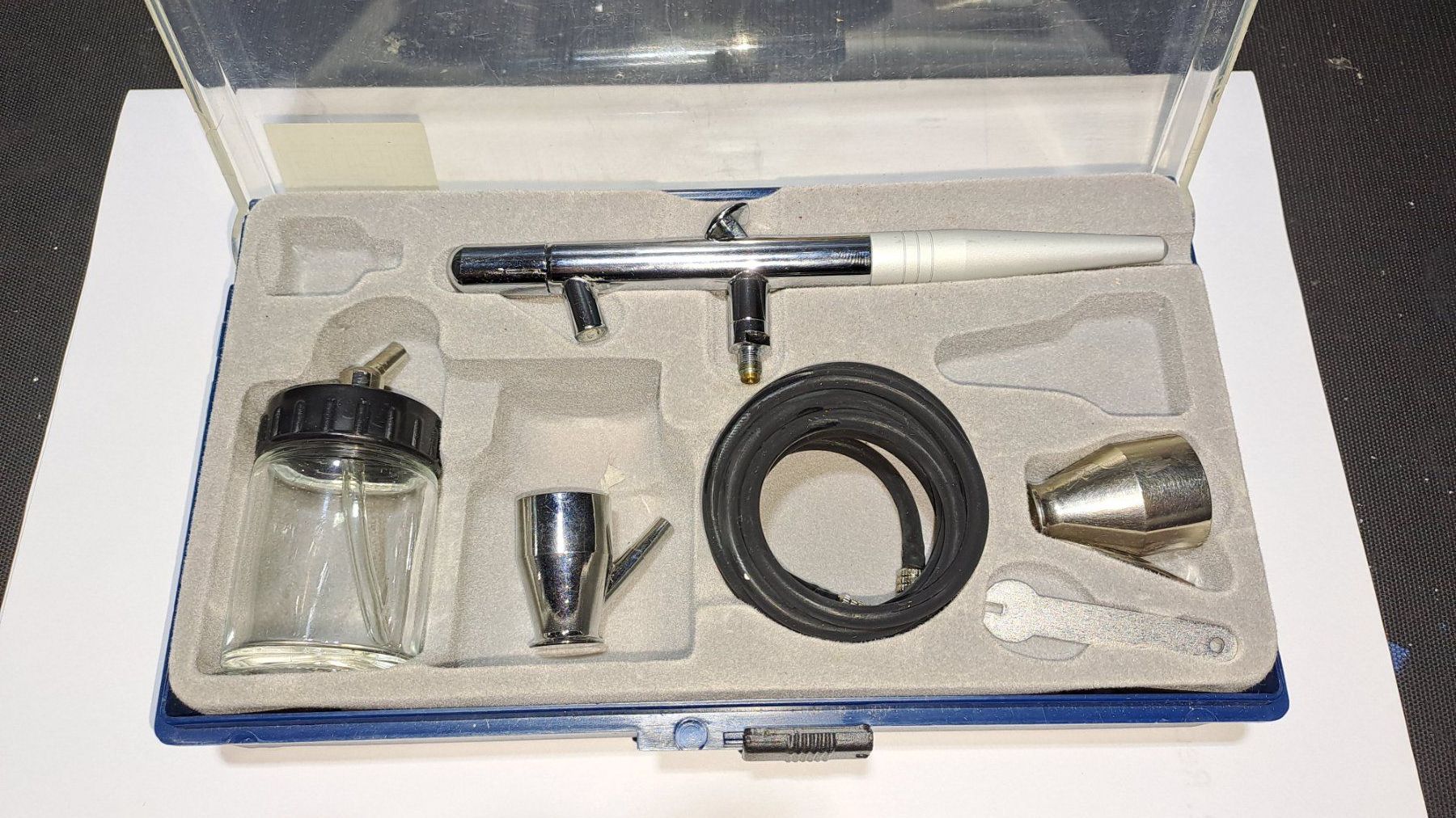 Tutti gli attrezzi: Aerographe Airbrush Neuf – Nuovo e nell'imballaggio originale da Cortaillod venduto da FredM77