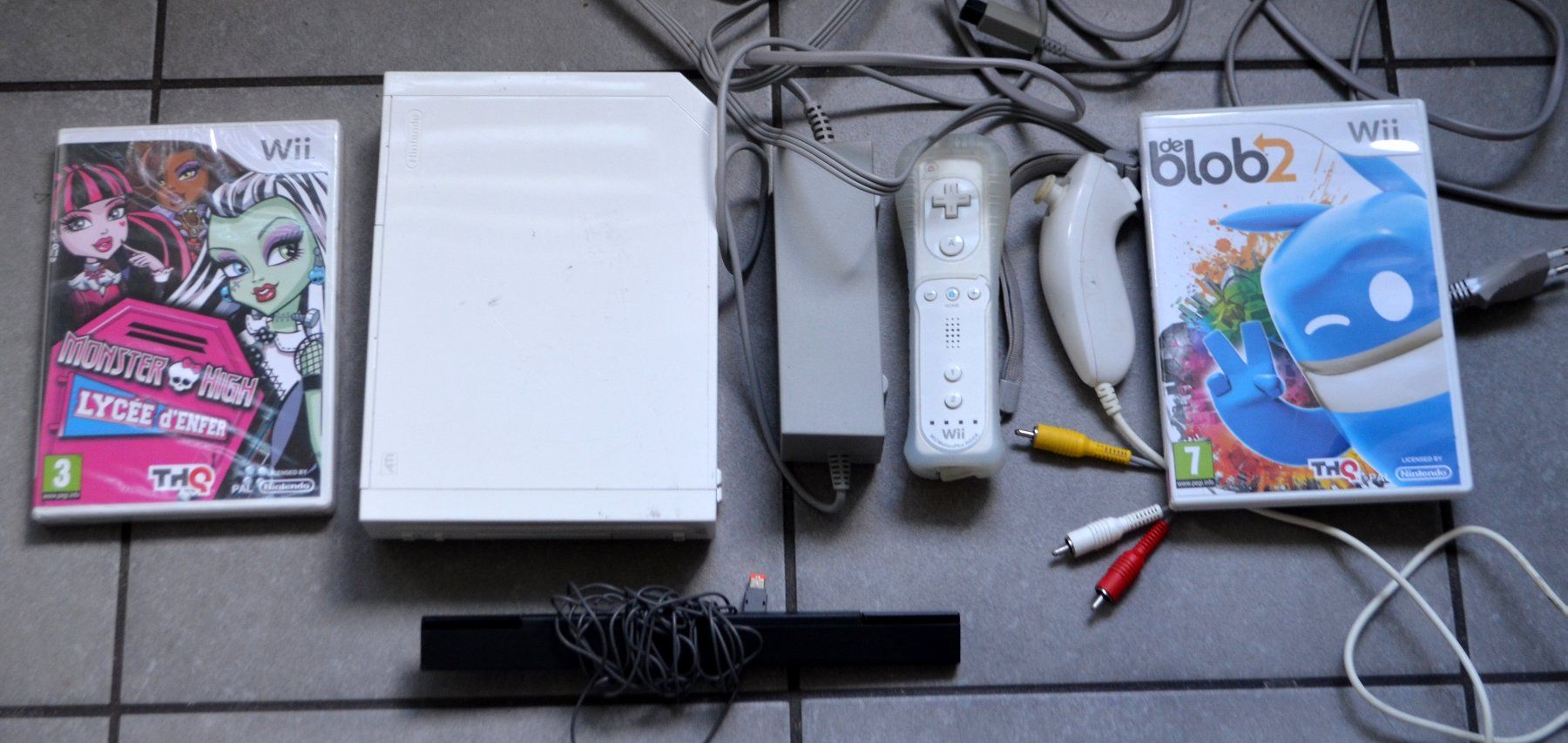 Nintendo Console: Nintendo Wii – Usato da Collonges venduto da arashee