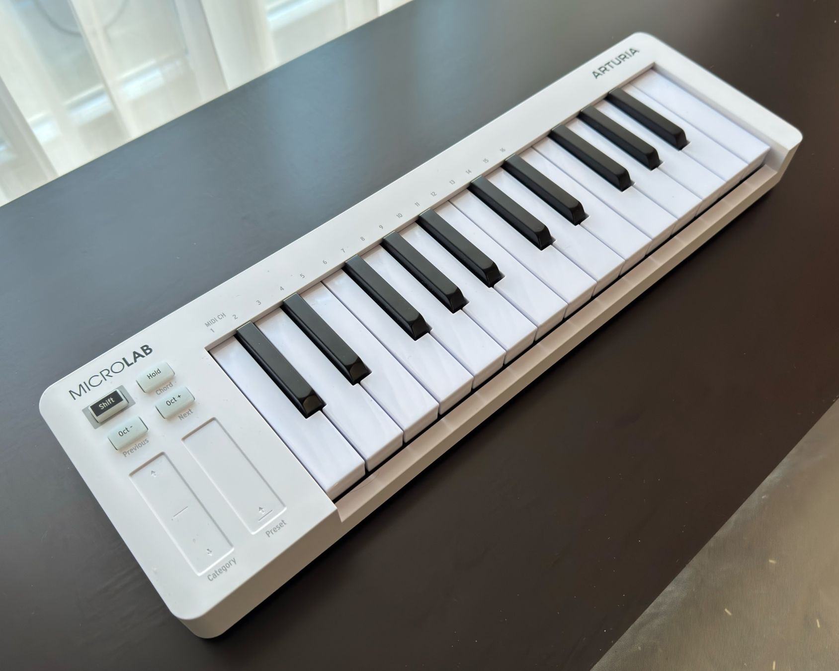 Arturia Strumenti musicali: Arturia MicroLab mk3 Controller Keyboard – Usato da Basel venduto da 7ber