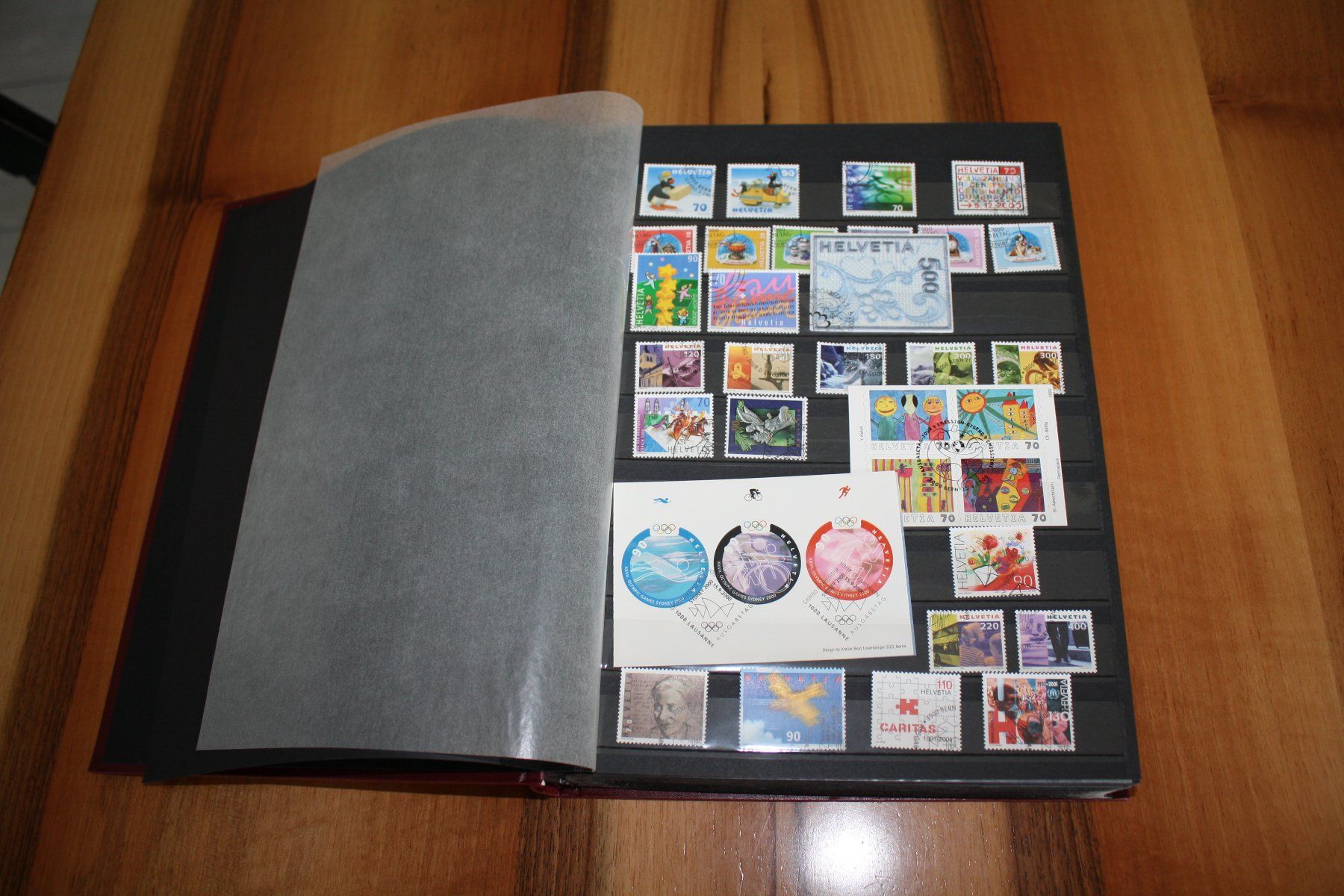 Albums: Schweizer Briefmarken Ersttagesstempel 2000-2017 – Neuf (Voir description) à Buchrain par Donatello4 1