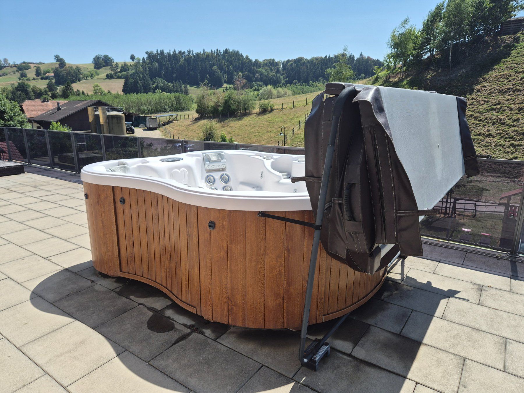 Whirlpool: Amore Bay Dimension One Whirlpool / Spa / Jacuzzi – Gebraucht aus Zell LU von J-T 1