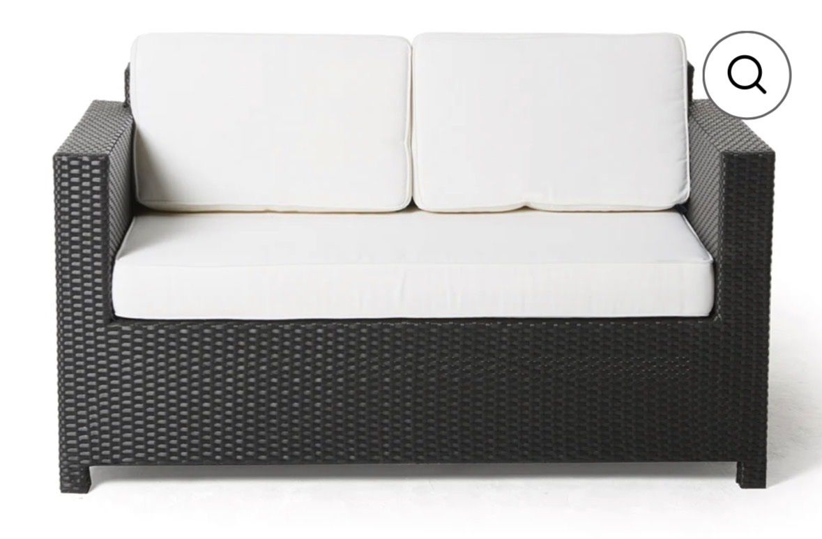 Kissen: Kissen zu 2er Gartenlounge – Gebraucht aus Kriens von Muezali 2