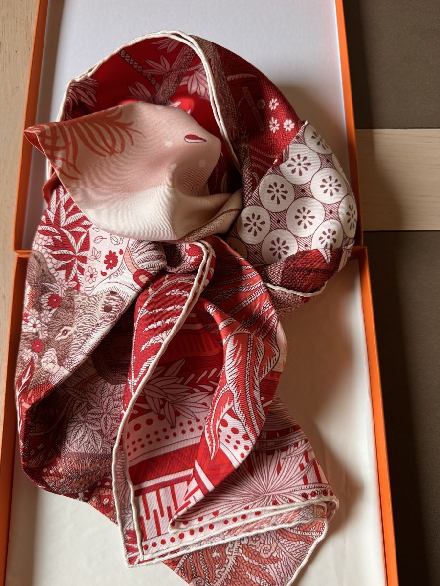 Hermès Foulards, Tücher & Schals: Hermès carré Acte 3 Scène 1 La Clairière – Neu (gemäss Beschreibung) aus Genève von HappyLifestyle 5