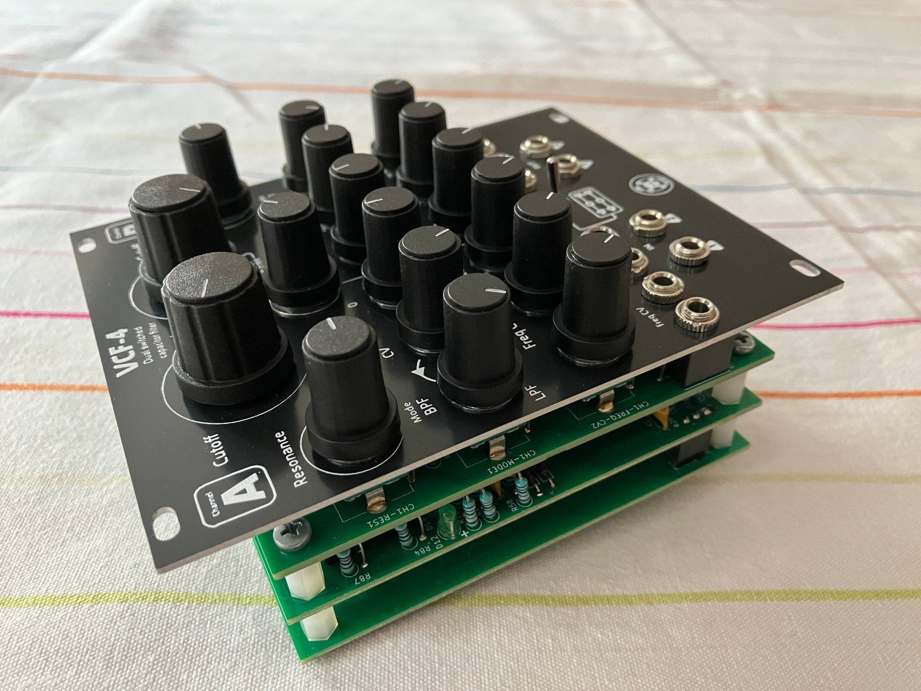 Strumenti musicali: Skull Circuits "VCF-4" – Usato da Jenins venduto da klozs 3
