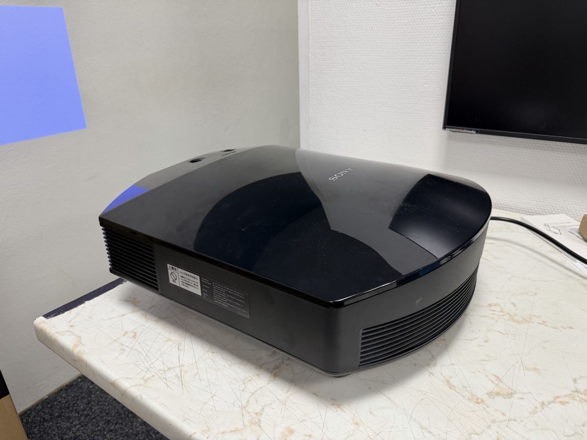 Sony Proiettori: Sony VPL-HW10 Projektor Full-HD – Usato da Zwieselberg venduto da Berto85 4