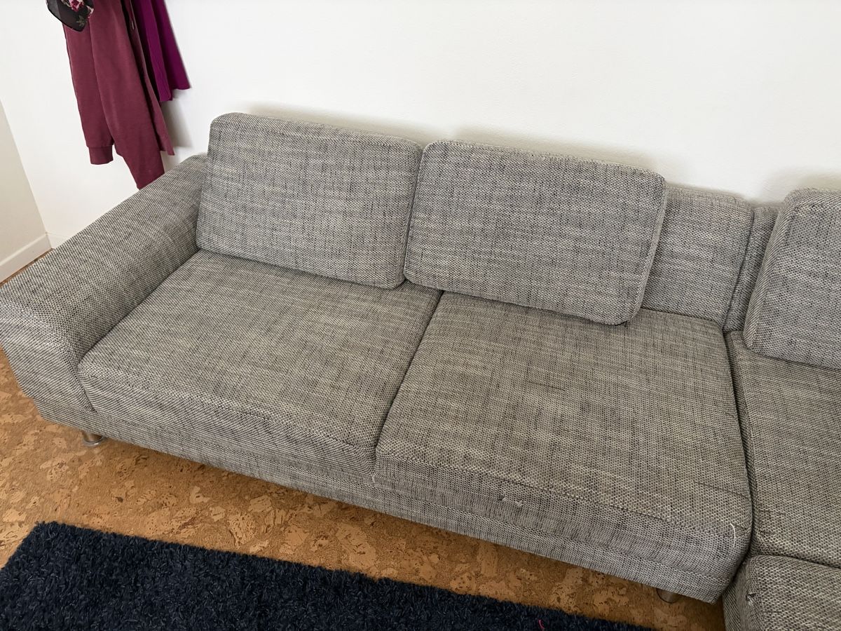 Divani: Ecksofa grau mit Hocker – Usato da Oberentfelden venduto da mir_y2yj 4