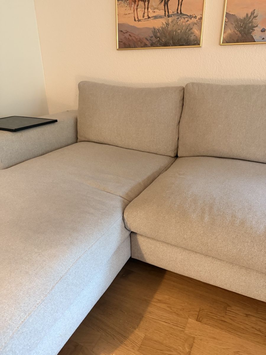 Sofas: Ecksofa hellgrau mit Récamiere gebrauchter Zustand – D'occasion à Zürich par ssereina 3