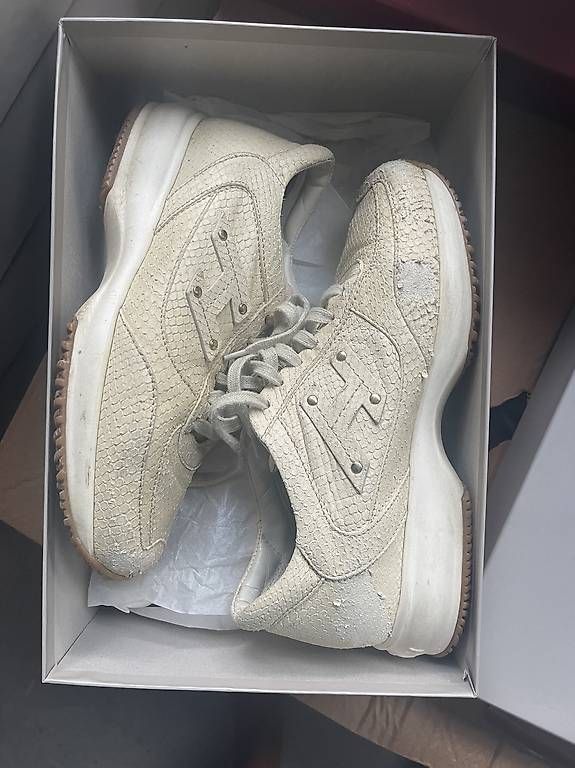 Damenschuhe: scarpe hogan – Gebraucht aus Lugano von naz_zkg8