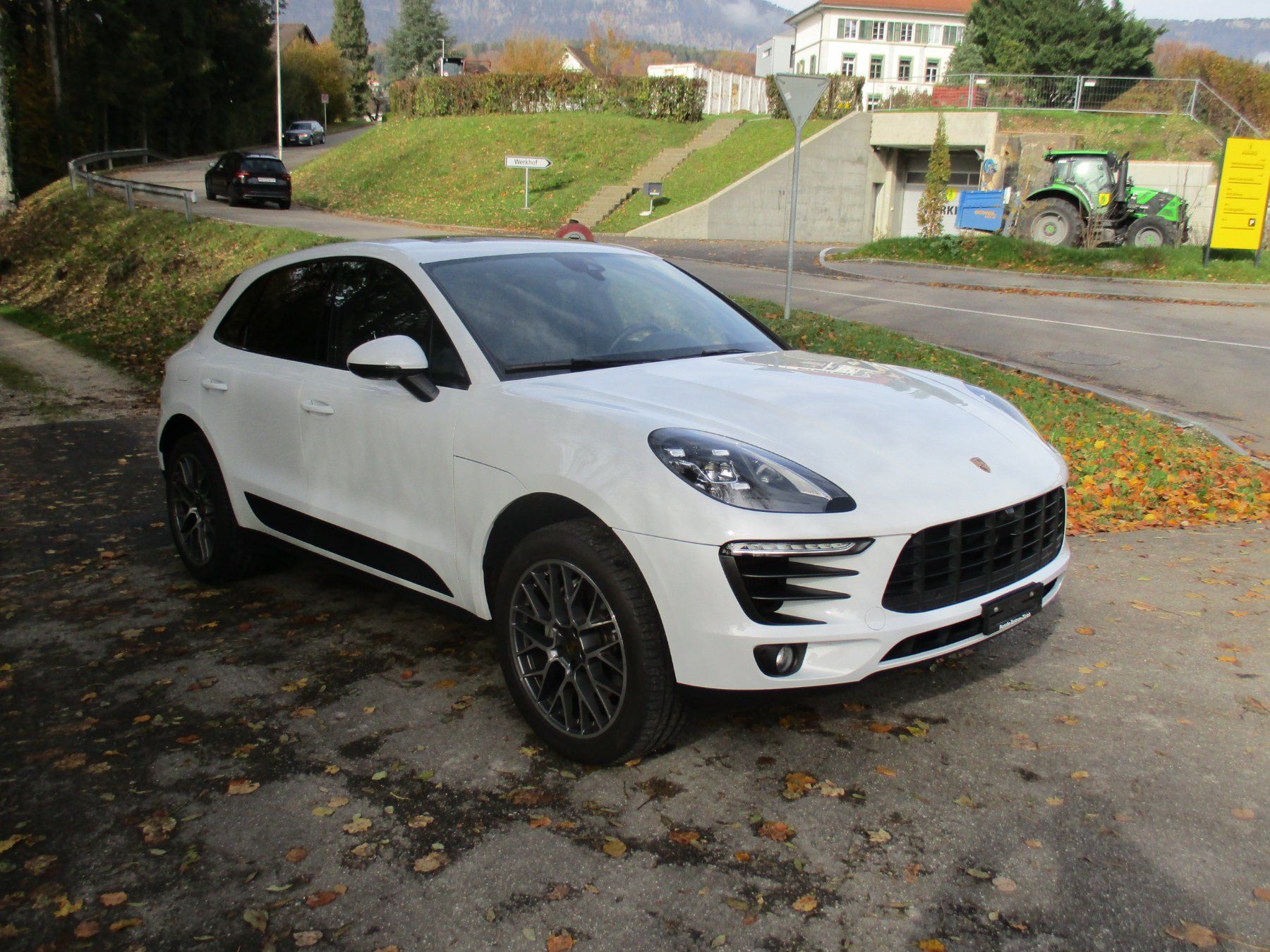 Porsche Autos: Porsche Macan S – Gebraucht aus Riedholz von Riedholz-Garage 2