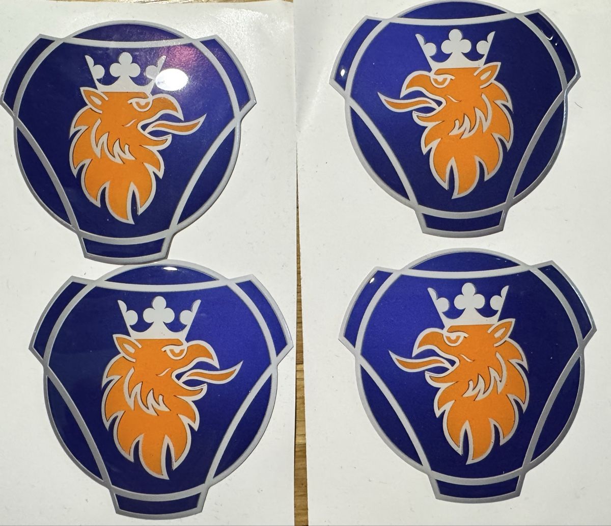 Aufkleber: Kleber 3D Scania Orange – Neu und originalverpackt aus Dielsdorf von autcars