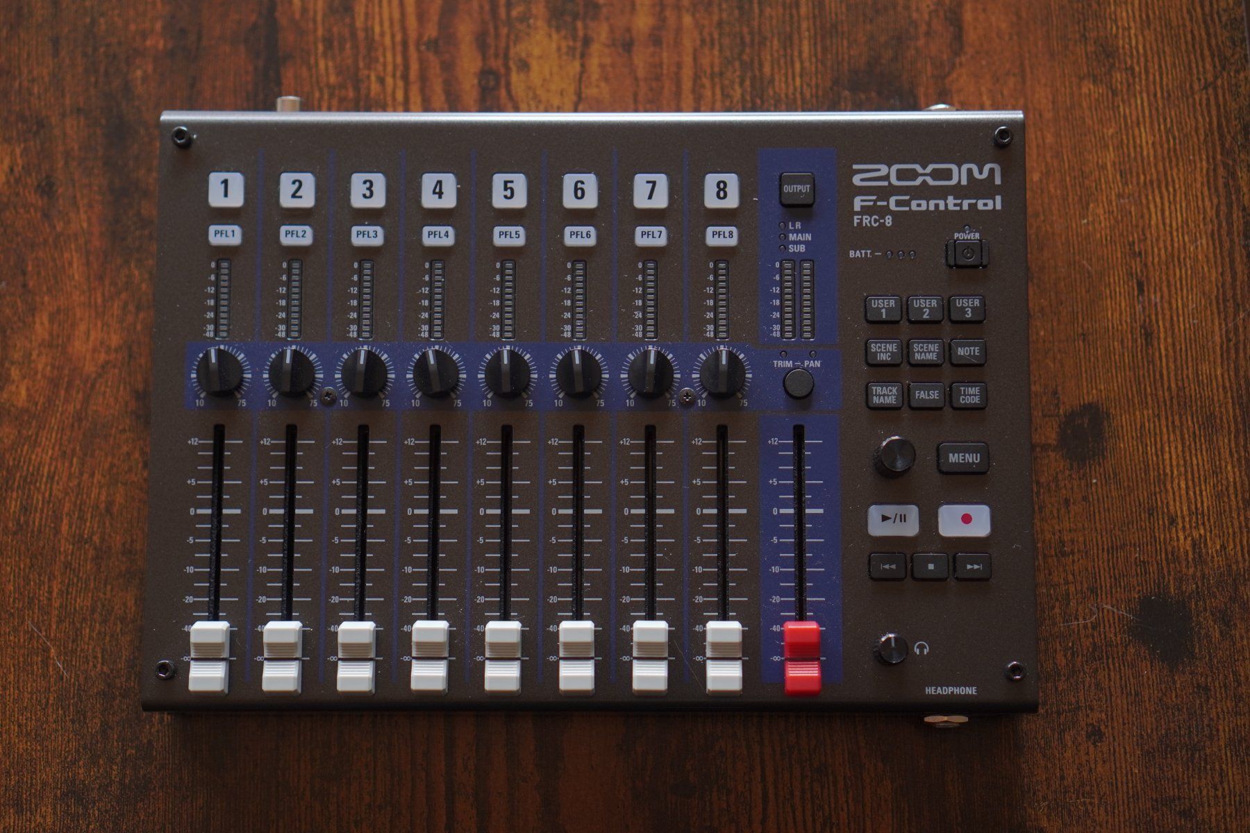 Zoom Console di mixaggio: ZOOM F-Control FRC-8 – Usato da Grand-Lancy venduto da f.csipke