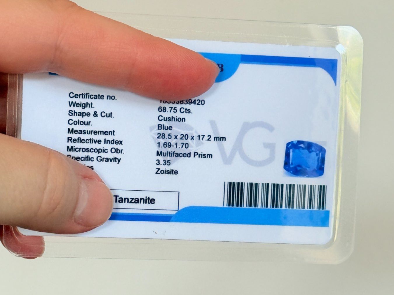 Mineralien & Heilsteine: 68.75 Ct Certified Loose Gemstone – Neu und originalverpackt aus Genève von AWWA 9