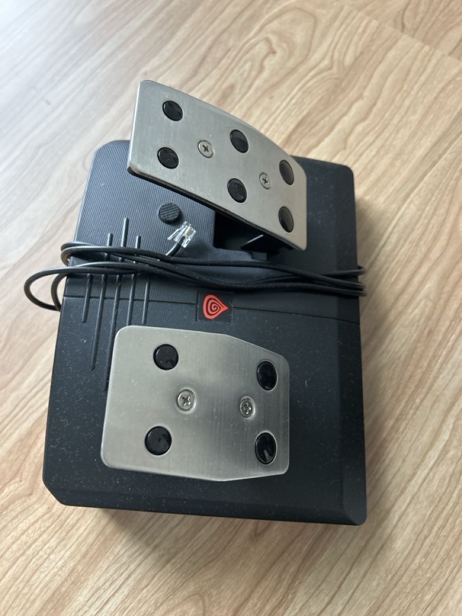 Controller: Genesis Seaborg 400 Lenkrad mit Pedalen - CHF 45 – Neu (gemäss Beschreibung) aus Ermensee von mon_wbk8 2