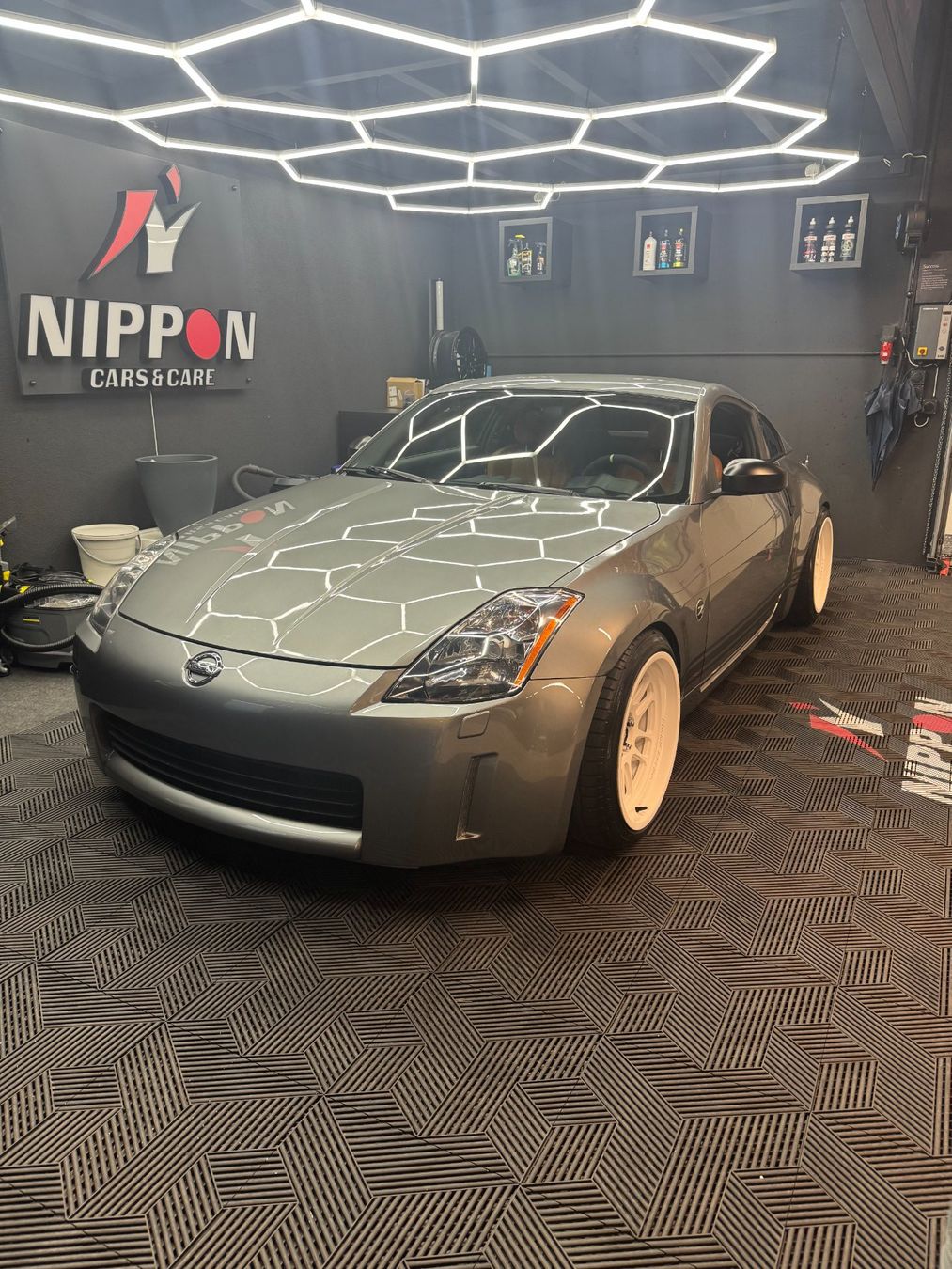 Nissan Automobili: NISSAN 350 Z – Usato da Seewis-Pardisla venduto da NipponCC 2
