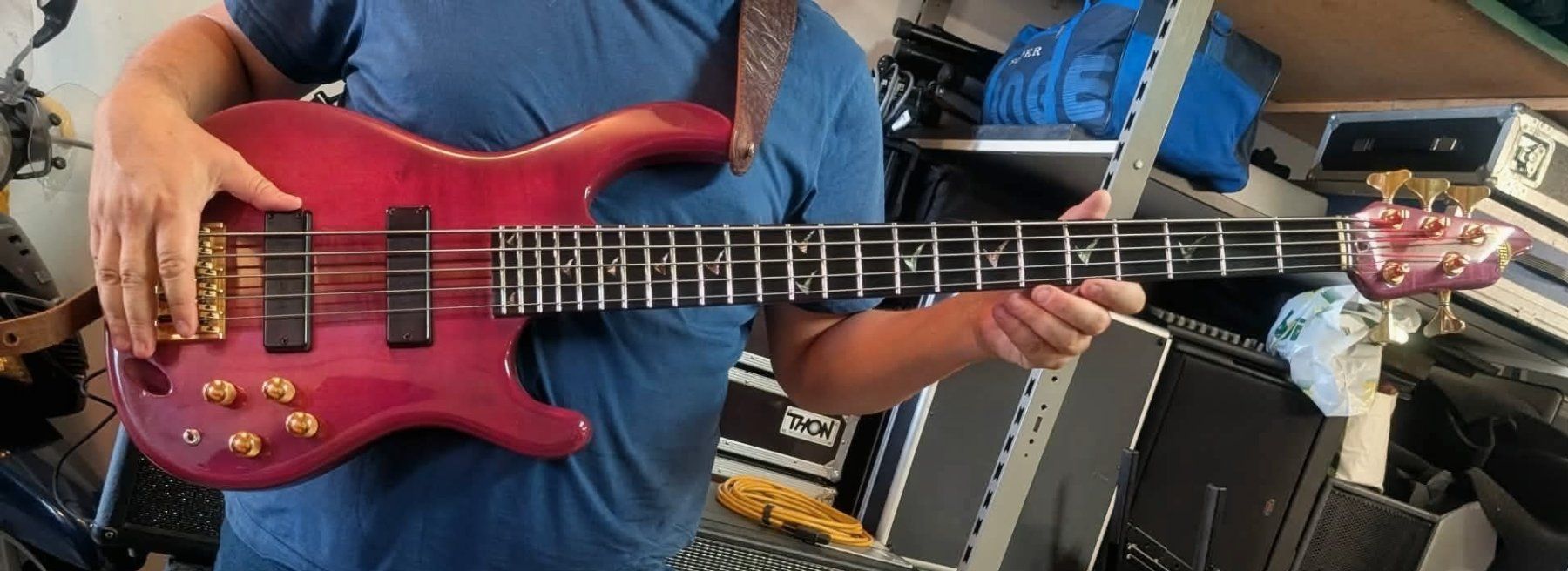 Strumenti musicali: Neuser Courage 5 Bass – Usato da Pratteln venduto da dado1972