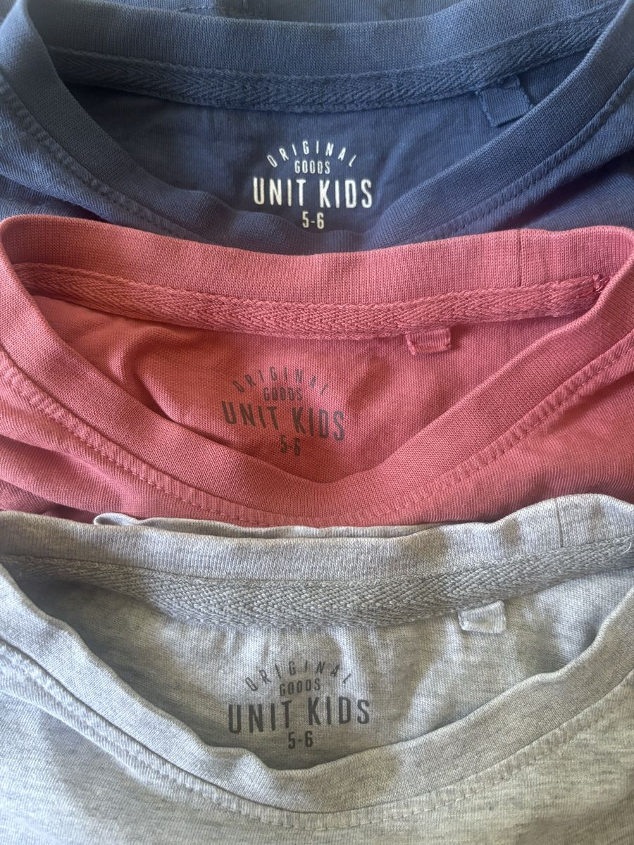 Lotti & Set di vestiti: Pack 3 t-shirts manches longues 5-6 ans – Usato da Chêne-Bougeries venduto da CeliaMate 1