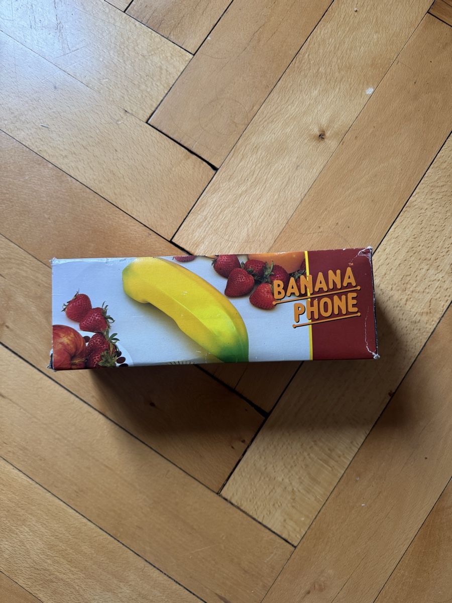 Telefone: Vintage Banana Telefon – Neu und originalverpackt aus St. Gallen von J00rdin 3