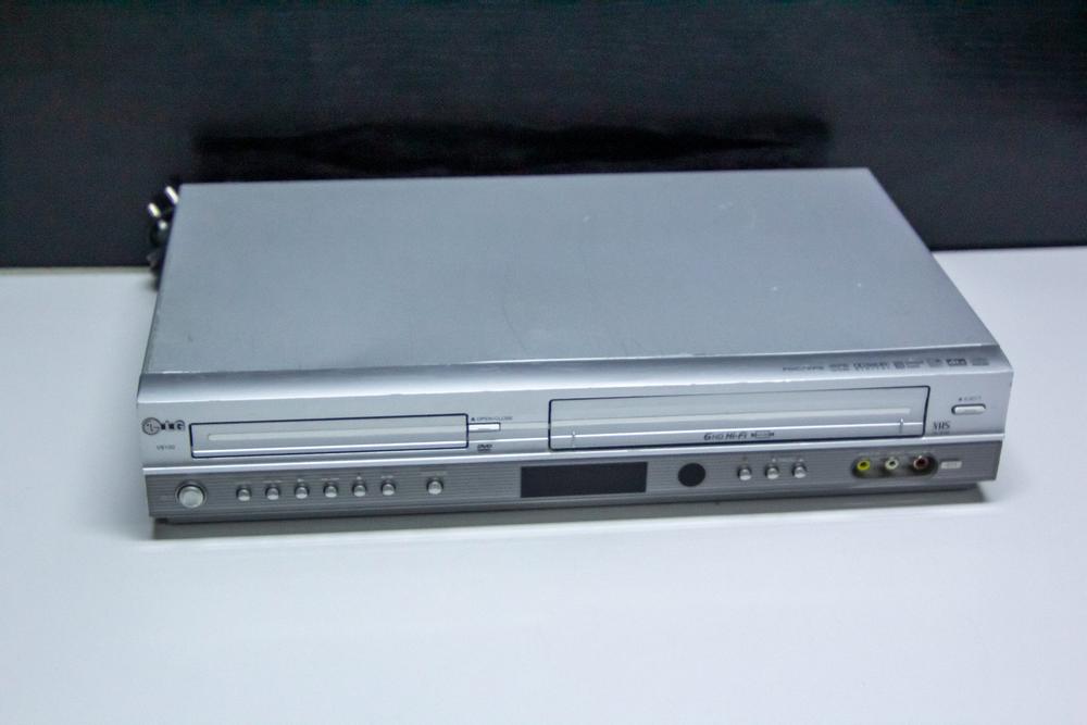 LG Enregistreur Combiné DVD-VHS