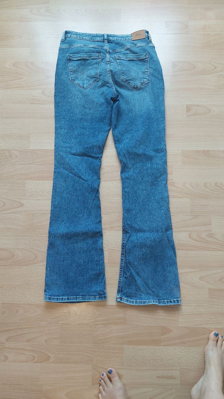 Only Jeans: Flare Jeans Neu – Nuovo (secondo la descrizione) da Zürich venduto da Cindarel 1