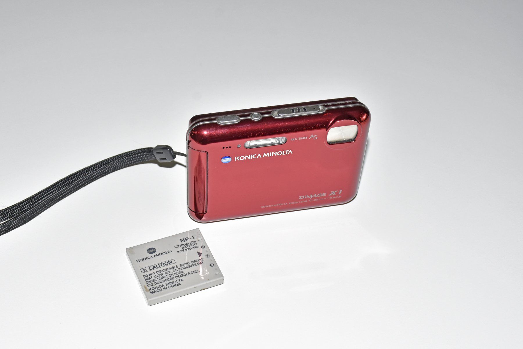 Konica Fotocamera: Konica Minolta DiMAGE X1 8.0 MP CCD Digitalkamera Deko – Usato da Dietikon venduto da ruvostar 5