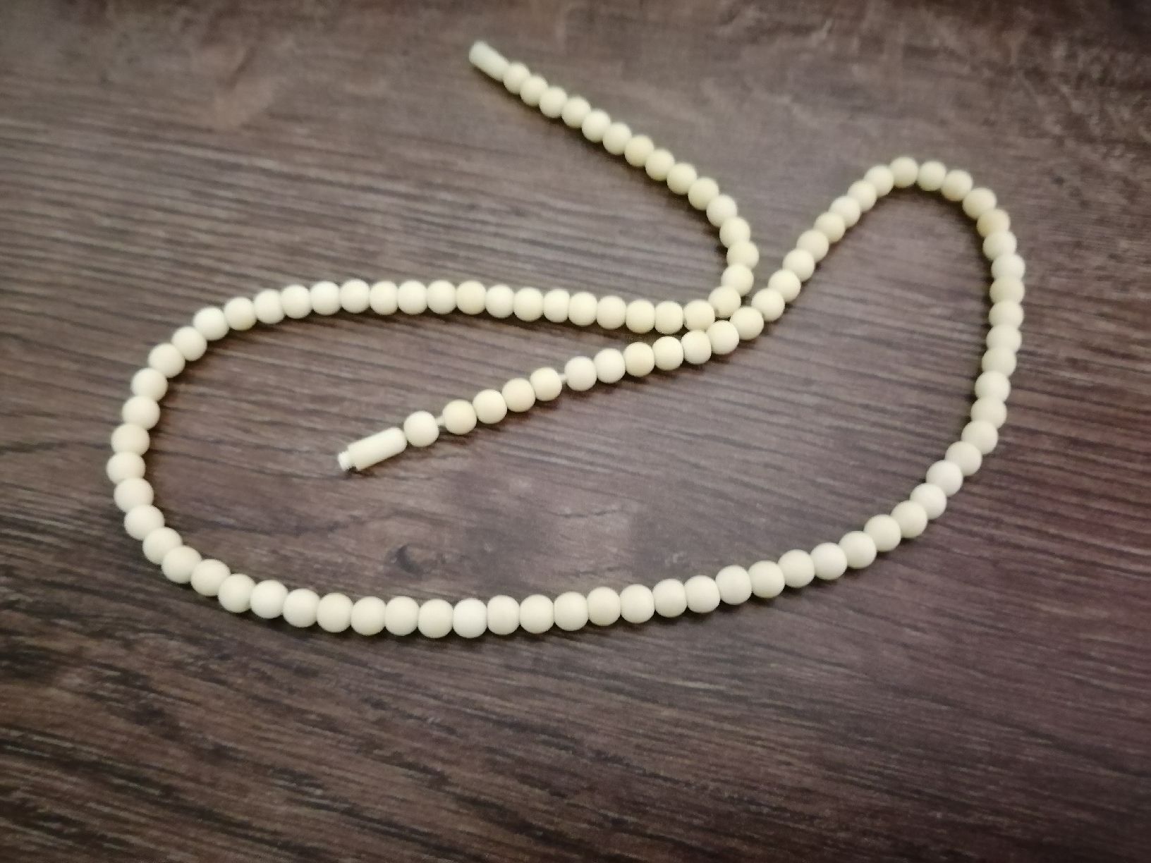 Catenine: Antikes Collier aus Bein Perlen – Usato da Nunningen venduto da mochflo 2