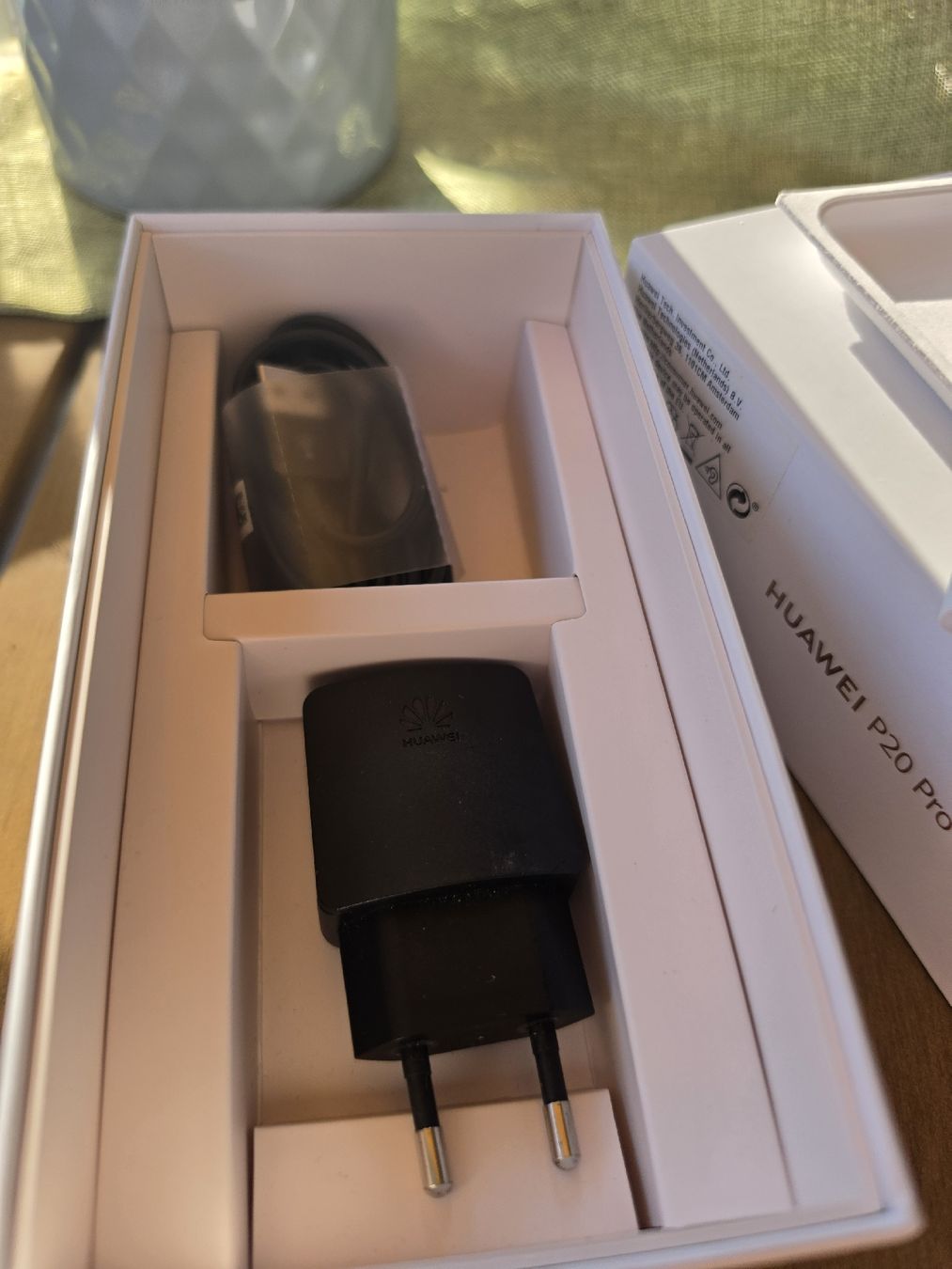 Huawei Handys / Smartphones: Huawei P20 Pro Smartphone Triple Camera 128GB Twilight  – Neu (gemäss Beschreibung) aus Beinwil am See von wol_9rqp 4