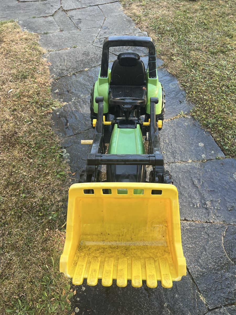 Deutz Veicoli per bambini: Kinder Traktor Deutz-Fahr mit Frontlader / Schaufel – Usato da Basel venduto da Isi_takes_it_easy 1