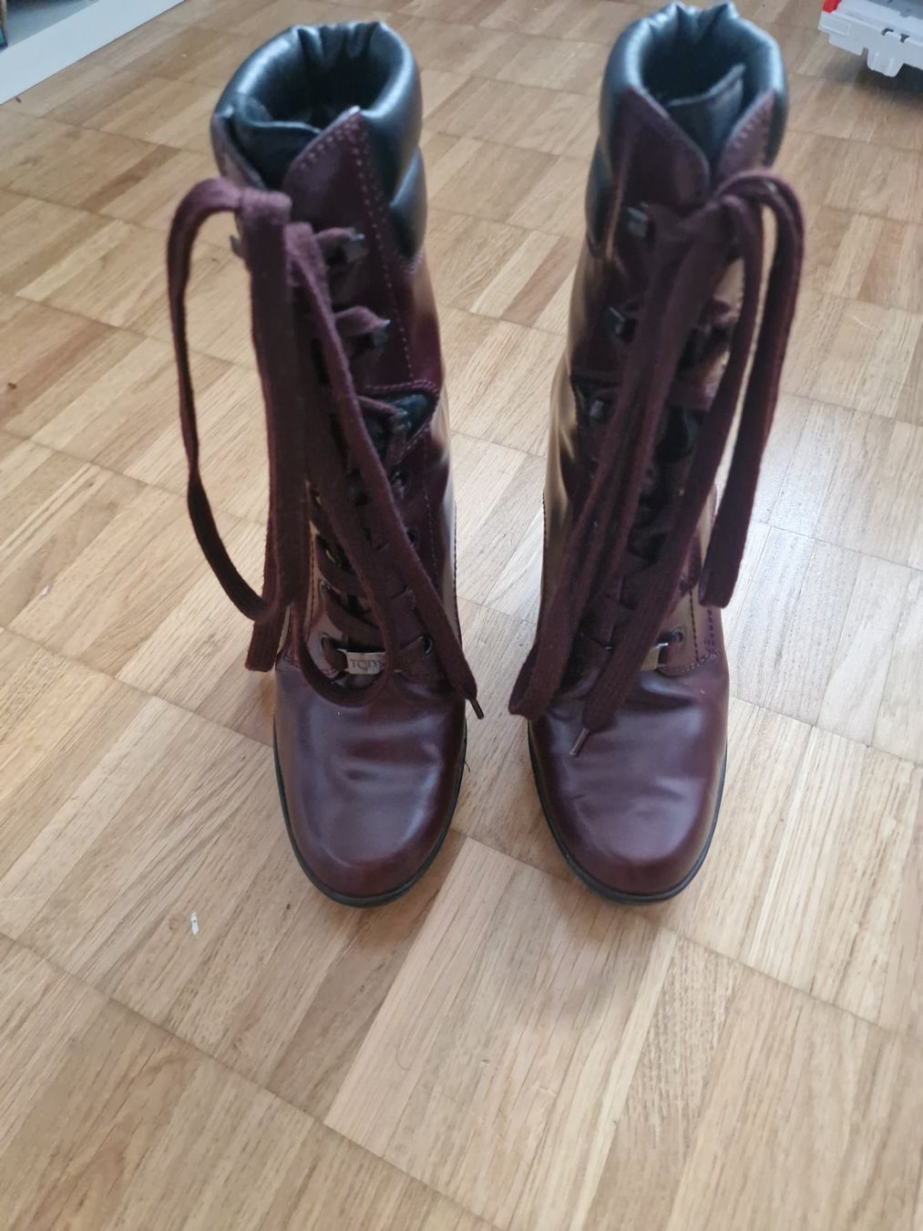 Tod'S Scarpe da donna: TOD'S Stiefeletten gr.37.5 – Usato da Langendorf venduto da Ariyan01 1