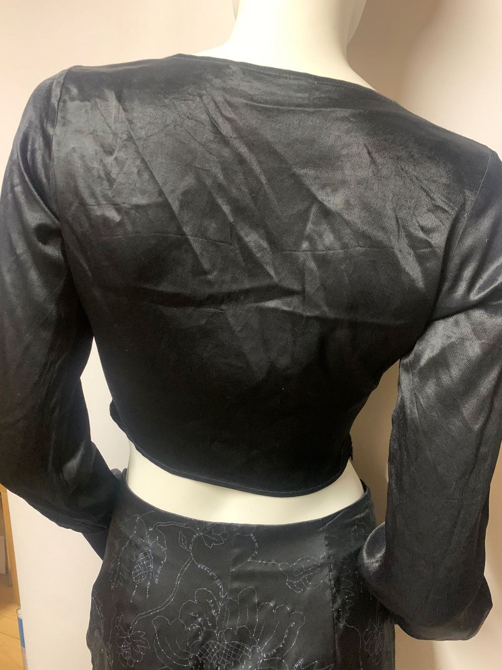 Top: Schickes Top, schwarz, Grösse 34 – Usato da Rosshäusern venduto da MiJoDoOl 2