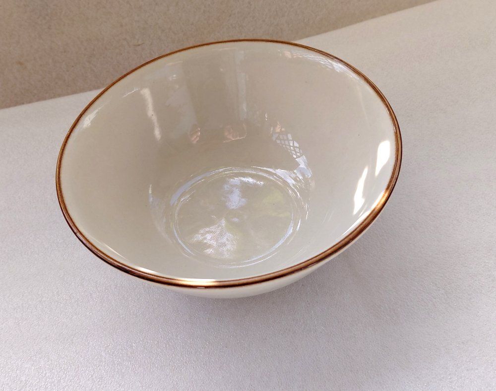 Rössler Ciotole: RÖSSLER Claire Salatschüssel 17 cm -C28 – Usato da Morges venduto da vimajes12