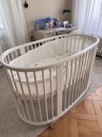 Stokke Bett weiss mit Rollen guter Zustand