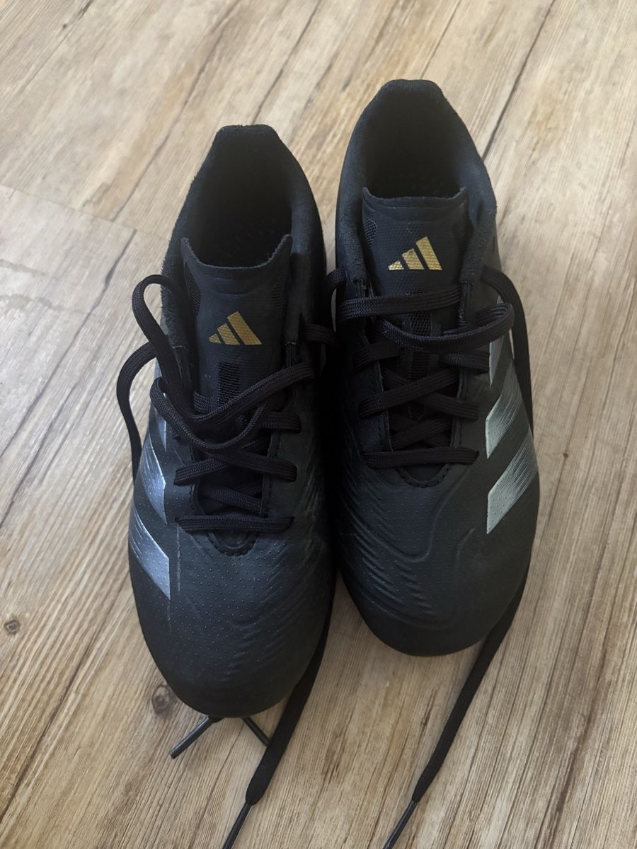 Adidas Scarpe da uomo: Adidas Predator Football Schuhe – Usato da Wengen venduto da lin_cyb7