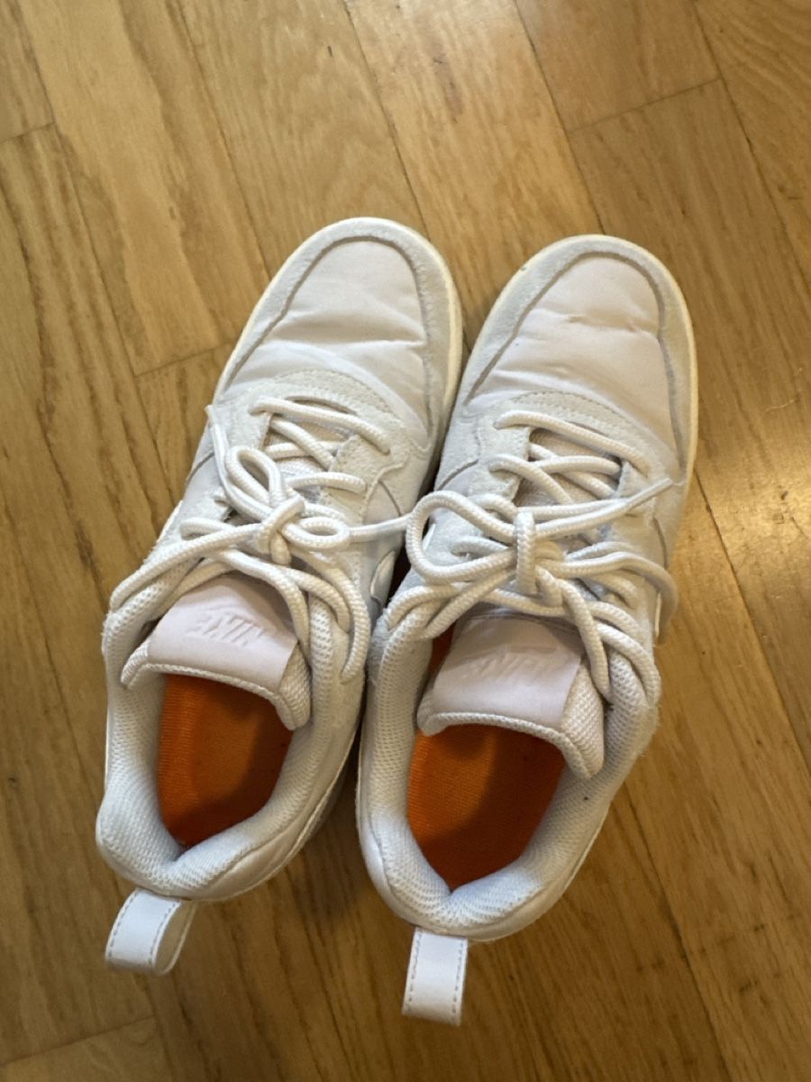 Nike Scarpe da donna: Nike Sneaker, Grösse 38, beige – Usato da Thun venduto da Vans_98 1
