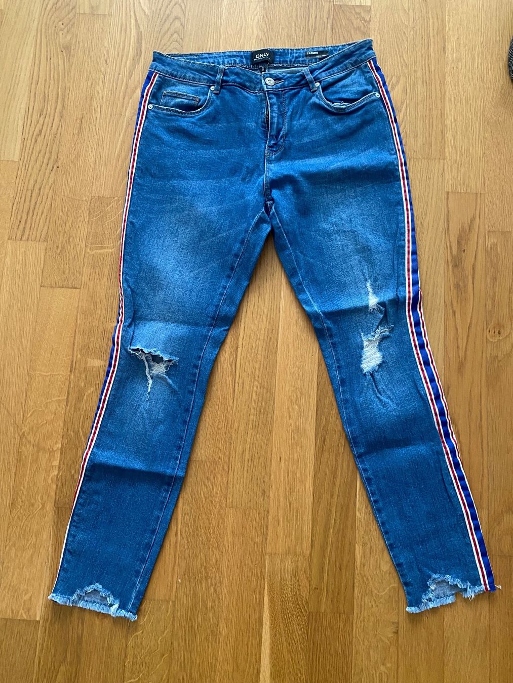 Only Jeans: Skinnyjeans ONLY – Usato da Riedholz venduto da lenibeni03 1