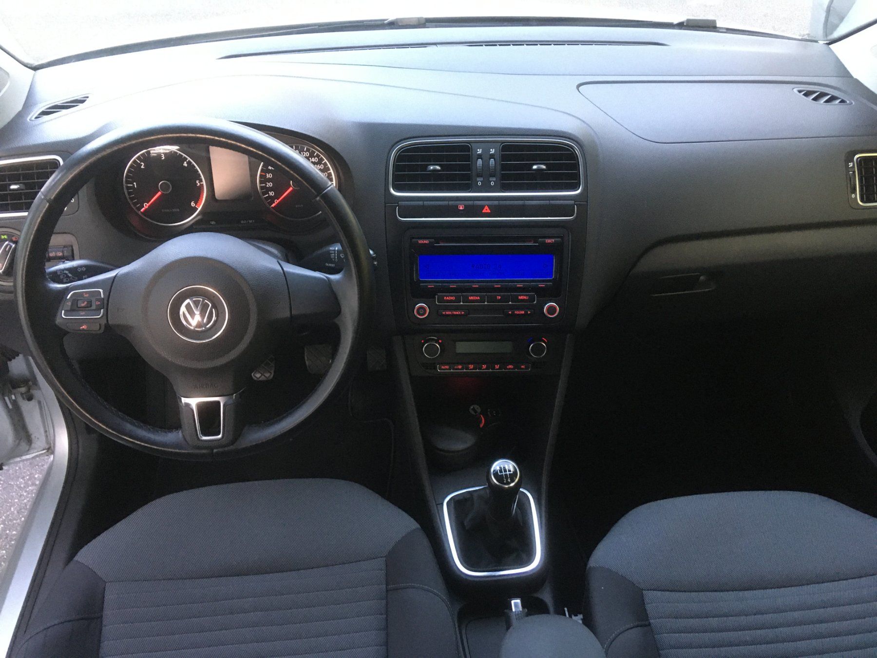 VW Automobili: VW Polo 1.6 TDI Comfortline – Usato da Zug venduto da RST70JE 3
