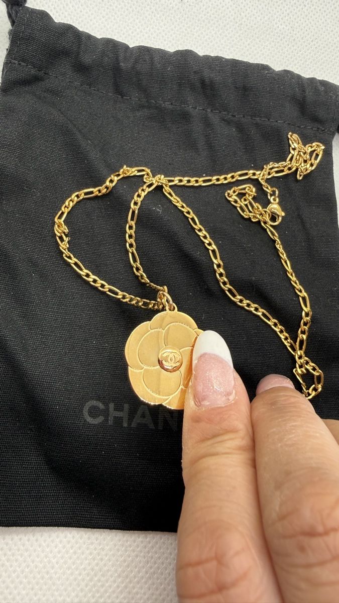 Catenine: Chanel Flower Pendant Necklace 50cm – Nuovo (secondo la descrizione) da Chur venduto da Madeys 5
