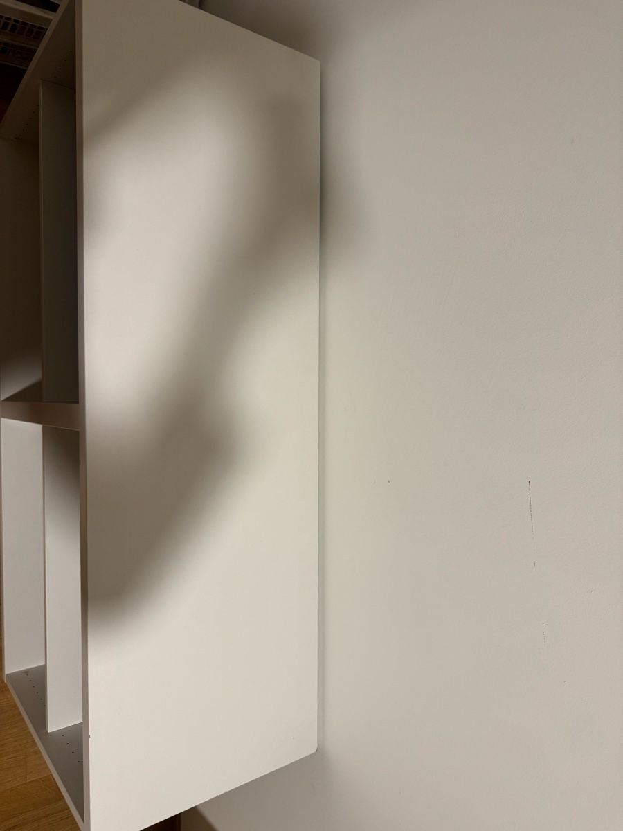 Ikea Étagères: Weisses Regal / Raumteiler mit 4 Fächern – D'occasion à Wohlen AG par Janii977 2