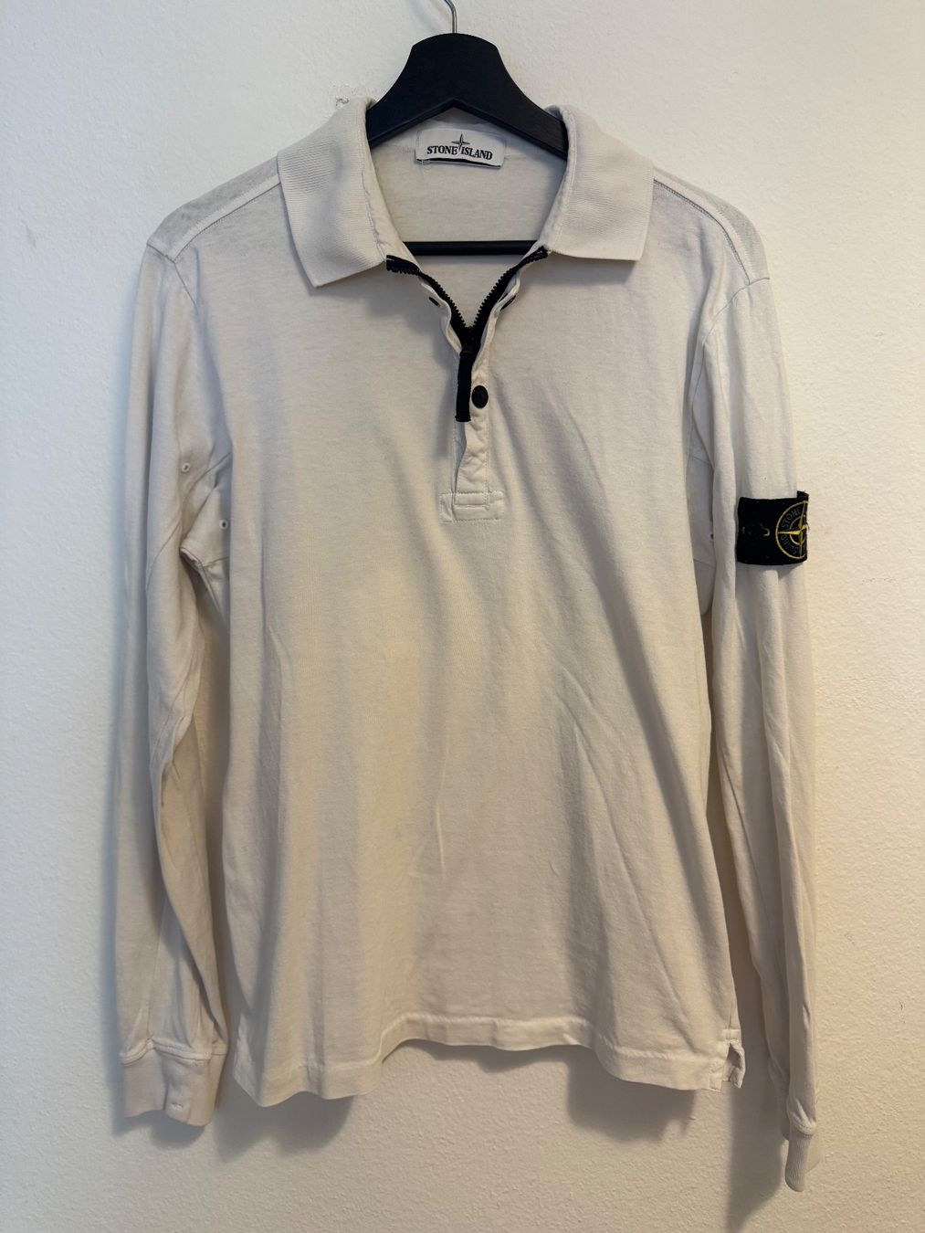 Stone Island Magliette Polo: Stone Island Polo Langarm, Gr. M, Weiss – Usato da Zürich venduto da nils.alex
