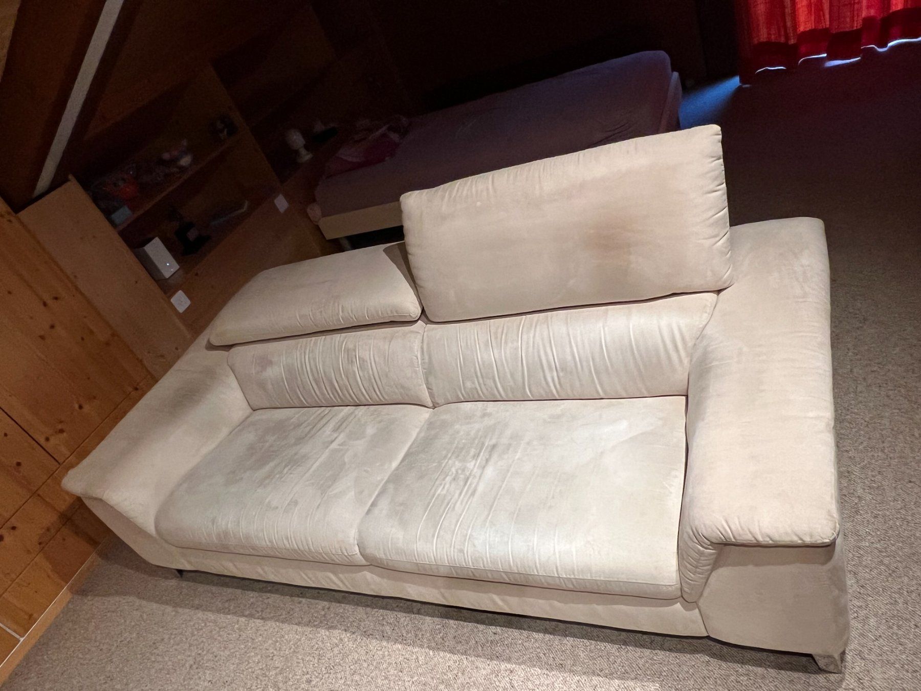 Sofas: Italienisches Designer-Sofa beige Alcantara – Gebraucht aus Aesch LU von paaadel 2