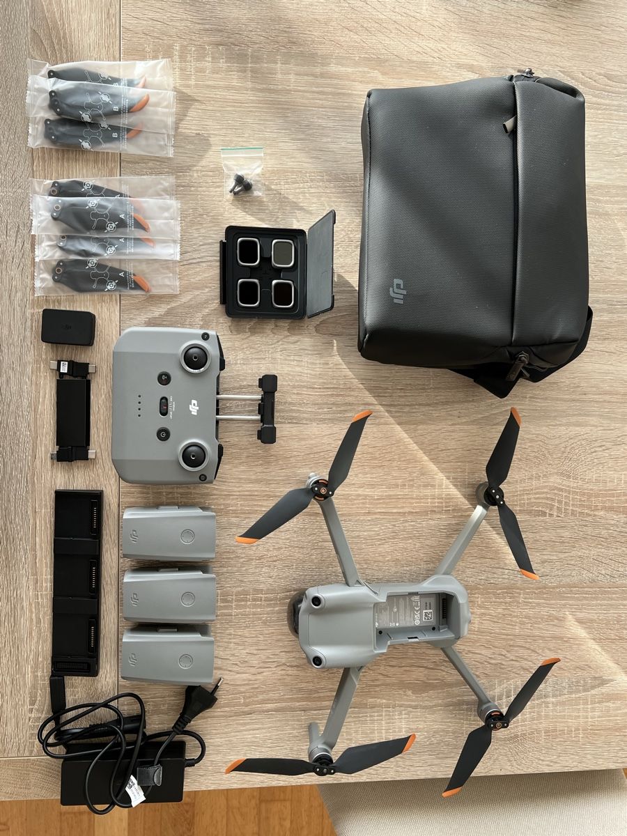 DJI Modellismo RC: DJI AIR 2S Fly More Combo – Nuovo (secondo la descrizione) da Hindelbank venduto da frundi 1