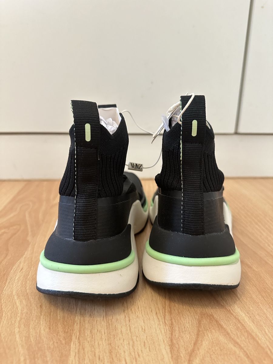 Zara Scarpe da uomo: Hohe Turnschuhe Socken  gr.33 Zara – Nuovo e nell'imballaggio originale da Zollikerberg venduto da MK-13 2