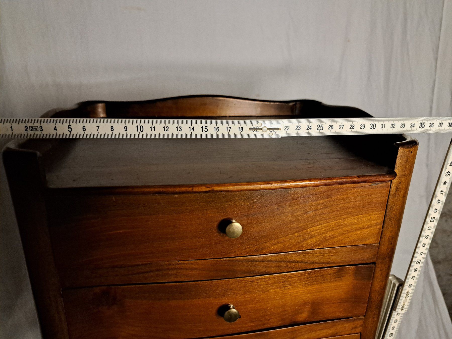 Kommoden: ANCIENNE PETITE CONSOLE COMMODE – Gebraucht aus couvet von carlin01 8