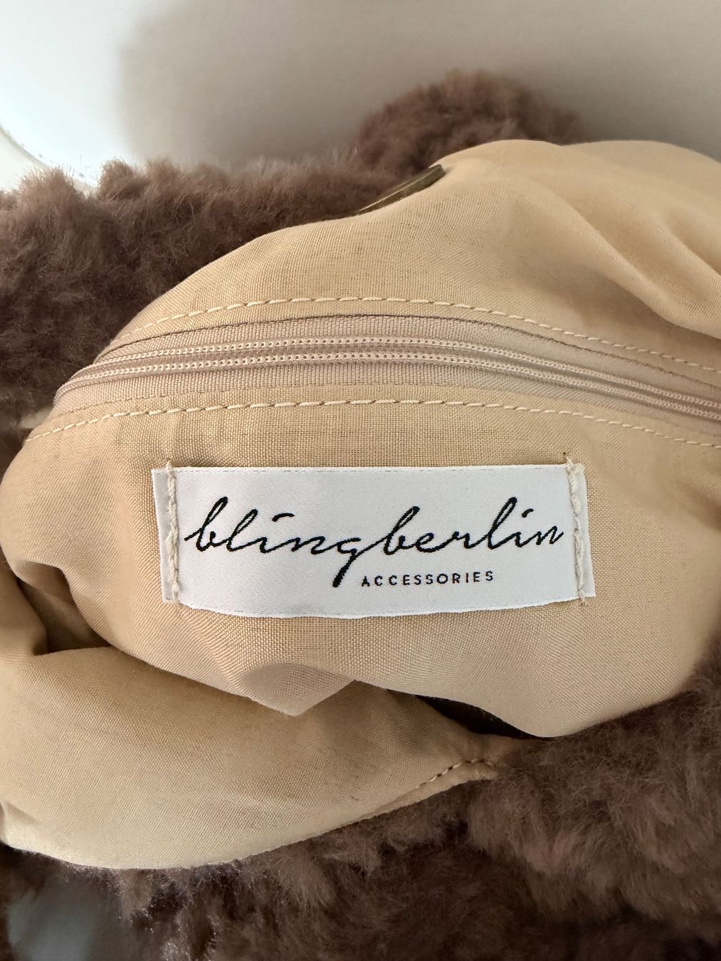 Borse da donna: Tasche aus Kunstfell – Usato da Lohn SH venduto da mathea 3
