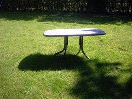 Gartentisch