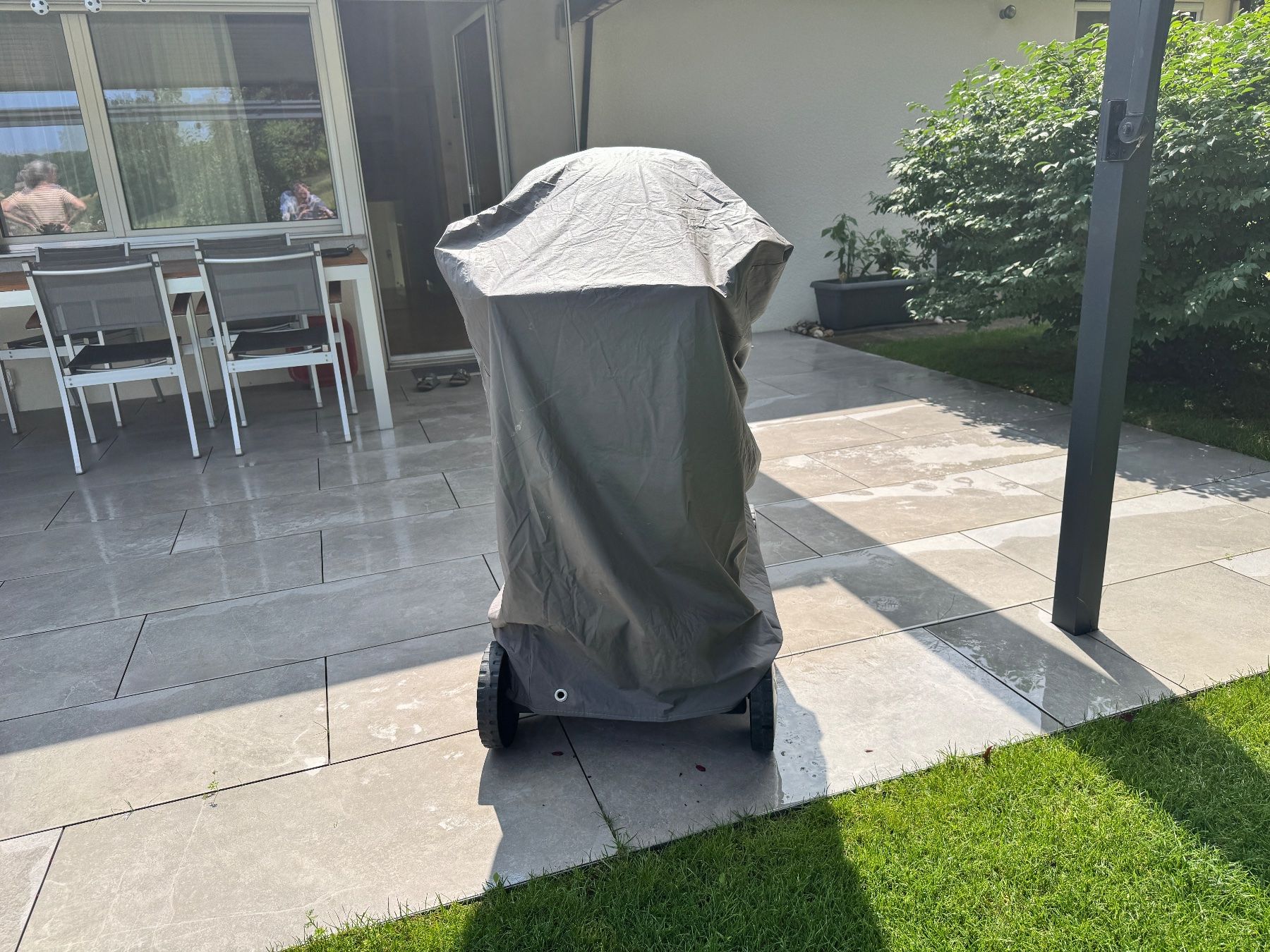 Autres: Grill Abdeckhaube – D'occasion à Humlikon par GX30 2