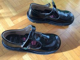 kickers cuir verni noir- modèle Mary Jane- Fille pointure 33