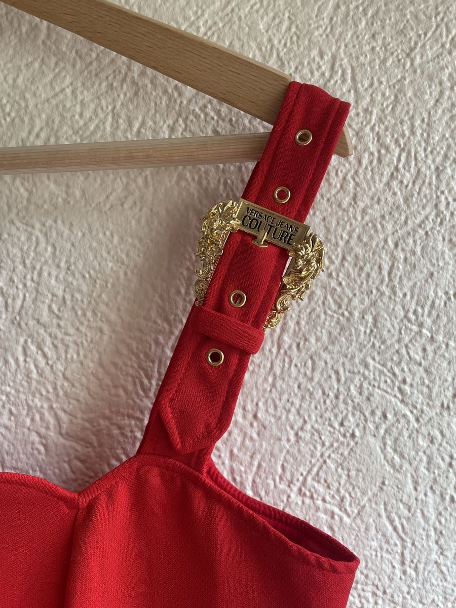 Versace Vestiti: Robe rouge Versace Jeans Couture, neuve! – Nuovo (secondo la descrizione) da Martigny venduto da Lea_lucci 1