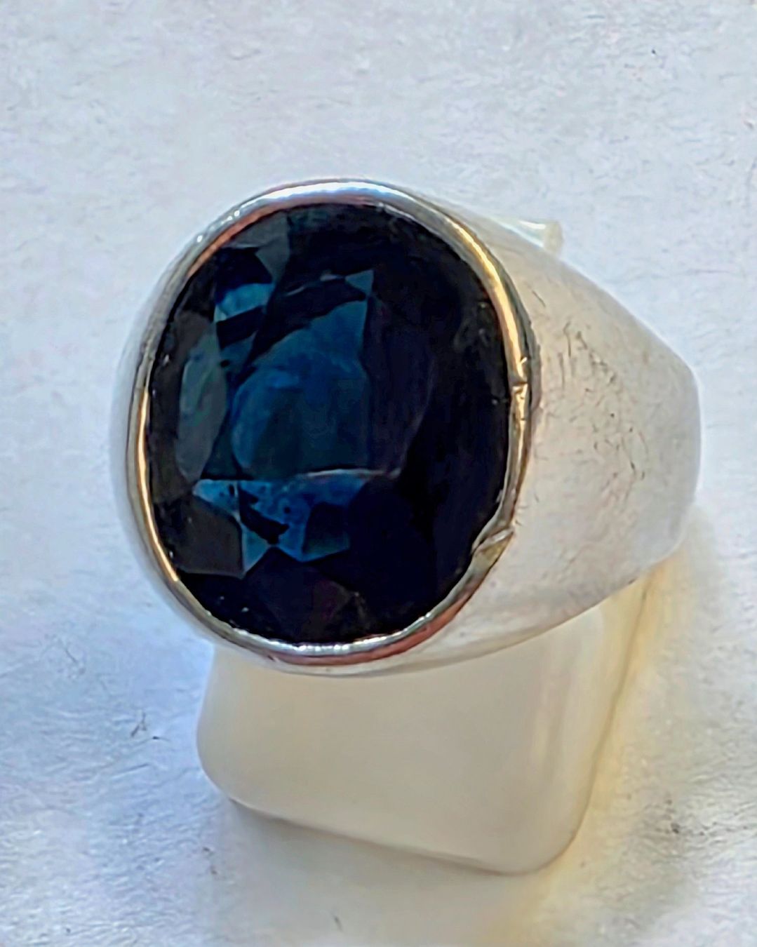 Anelli: Weissgold Safir Ring – Usato da Zürich venduto da ben_mn5h 5